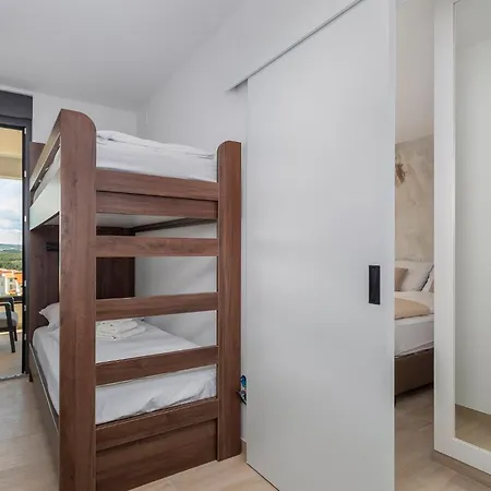 Ferienhaus Hills With Pool 2 Punat